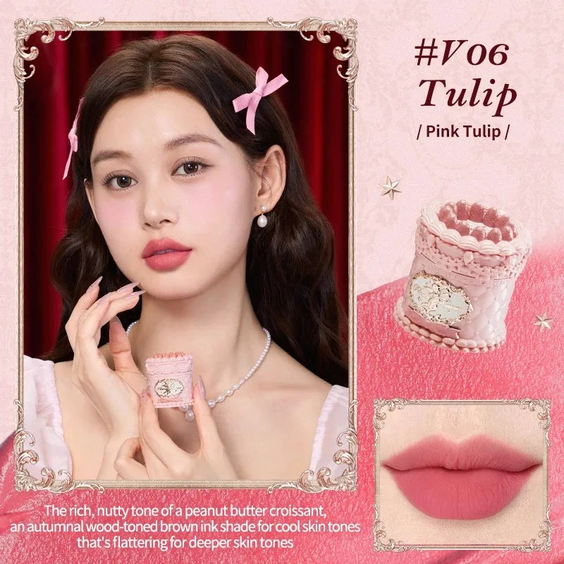 Flower Know Strawberry Rococo Cloud Liquid Lipstick Cream Lip Glaze Matte Milk Tea Korean Makeup Long Lasting Lipglossأحمر شفاه سائل من Flower Know بتصميم الفراولة وأسلوب الروكوكو، بقوام كريمي ناعم ولمسة مطفية تشبه السحاب، بلون شاي الحليب، مستوحى من المكي