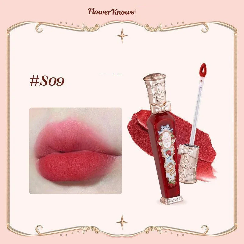 Flower Know Strawberry Rococo Cloud Liquid Lipstick Cream Lip Glaze Matte Milk Tea Korean Makeup Long Lasting Lipglossأحمر شفاه سائل من Flower Know بتصميم الفراولة وأسلوب الروكوكو، بقوام كريمي ناعم ولمسة مطفية تشبه السحاب، بلون شاي الحليب، مستوحى من المكي