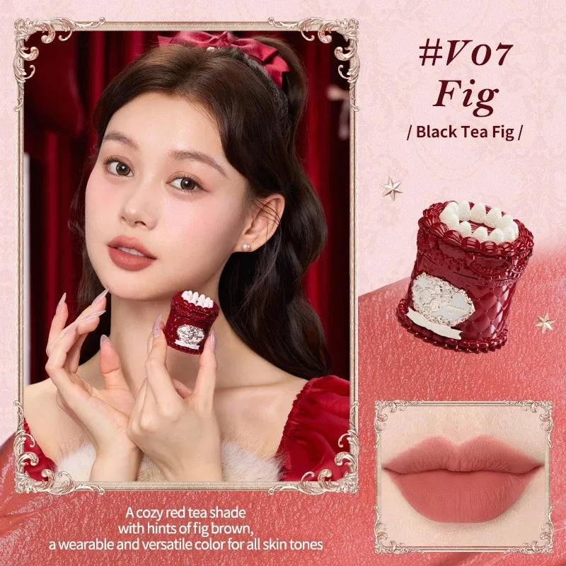 Flower Know Strawberry Rococo Cloud Liquid Lipstick Cream Lip Glaze Matte Milk Tea Korean Makeup Long Lasting Lipglossأحمر شفاه سائل من Flower Know بتصميم الفراولة وأسلوب الروكوكو، بقوام كريمي ناعم ولمسة مطفية تشبه السحاب، بلون شاي الحليب، مستوحى من المكي